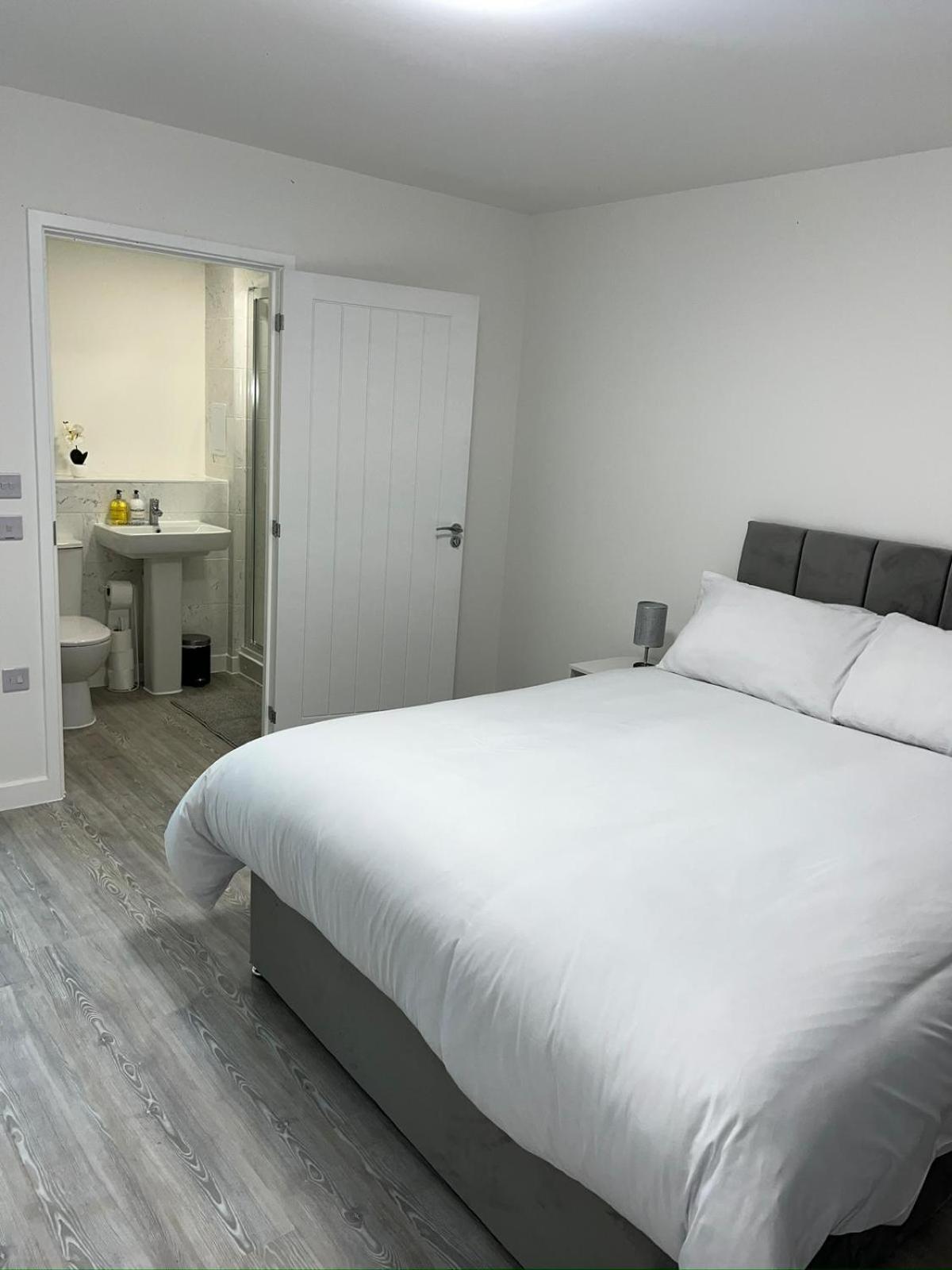 Serenity Waterfront 2 Bed Apartment Northfleet Экстерьер фото