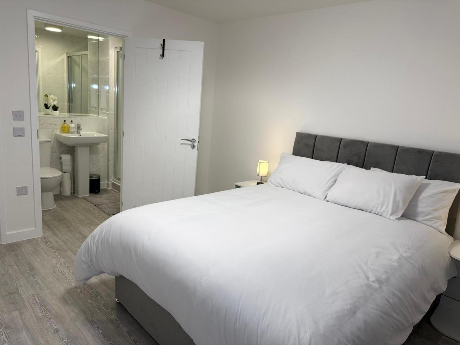 Serenity Waterfront 2 Bed Apartment Northfleet Экстерьер фото