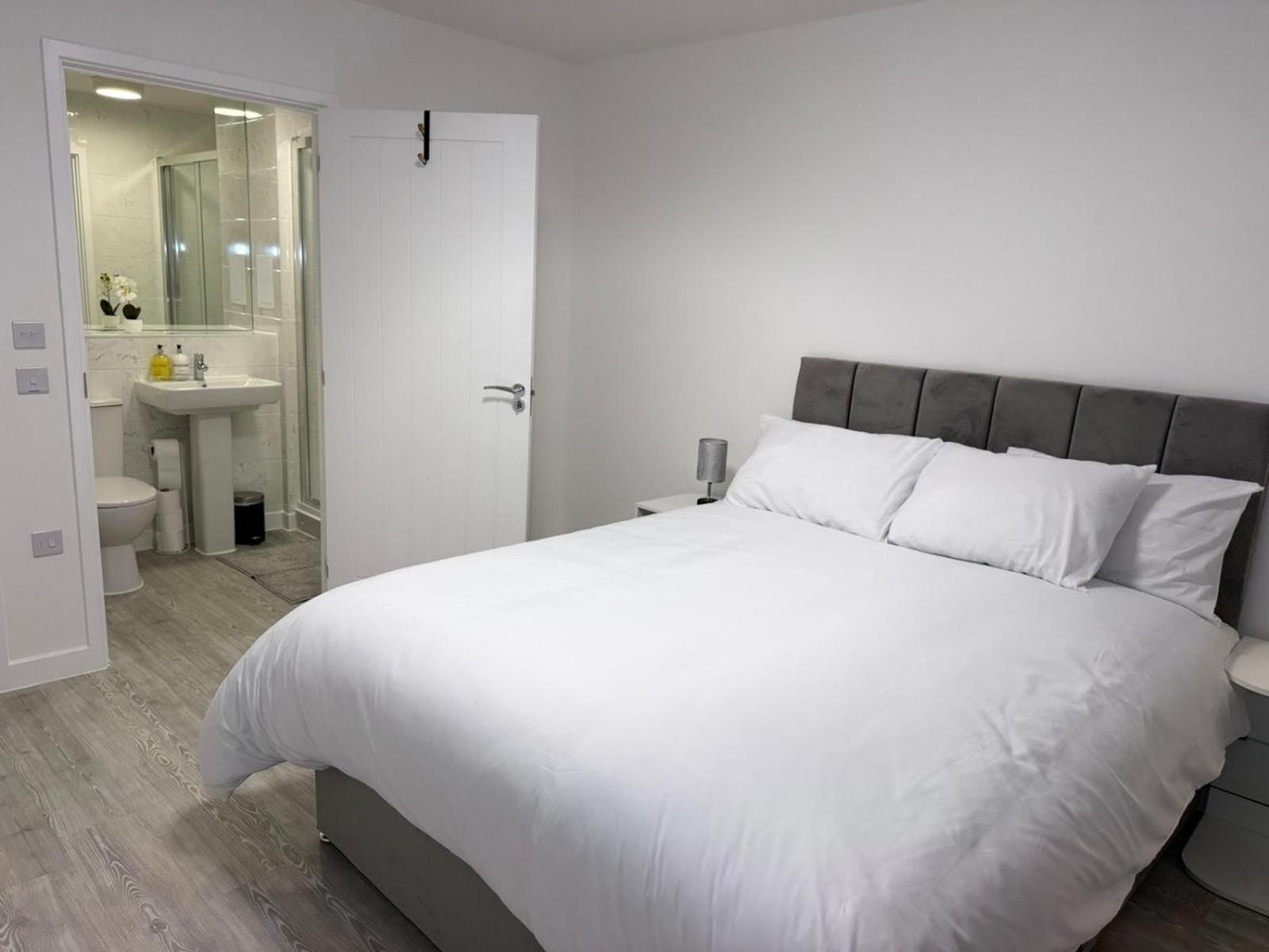 Serenity Waterfront 2 Bed Apartment Northfleet Экстерьер фото